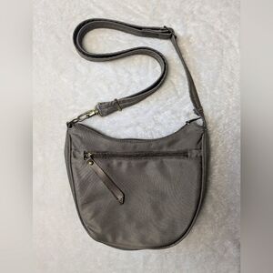 Travelon Anti theft crossbody bag neutral grey